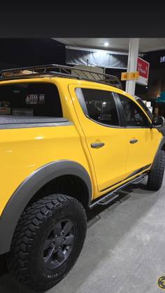 MITSUBISHI L200 TRITON 2.4 16V TURBO DIESEL SAVANA GLS CD 4X4 AUTOMÁTICO